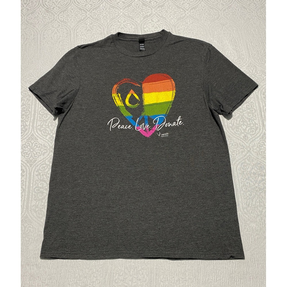 District Peace Love Donate Rainbow Heart Blood Donor Graphic Tee‎ Gray Large